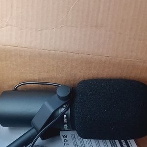 Shure sm7b microphone